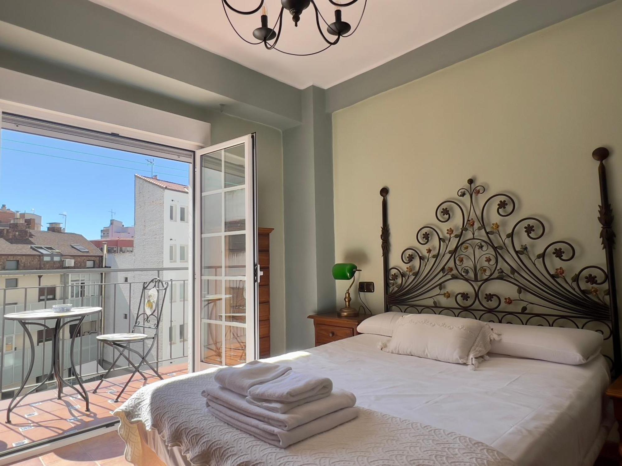 Housing Leon Marigold Apartment ภายนอก รูปภาพ